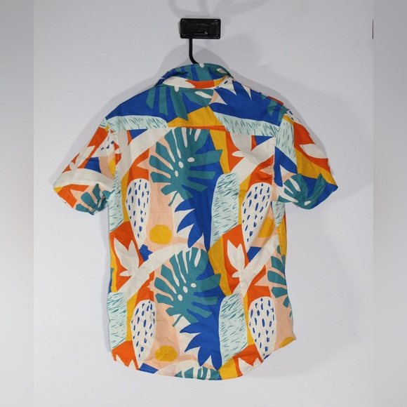 SUMMER FLORAL BUTTON UP SHIRT - Picture 2 of 4